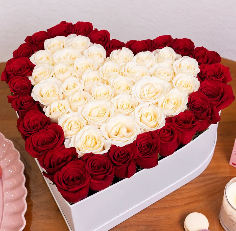 Luxury Rose Box — alternate view of the heart-shaped rose box